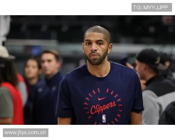 巴图姆晒定妆照宣布开启职业生涯第18个赛季状态依旧火热