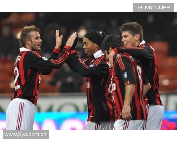 亨特表现出色半场高效6中5砍下12分6板1助1断依旧稳健展现实力 亨特表现出色半场高效6中5砍下12分6板1助1断依旧稳健展现实力