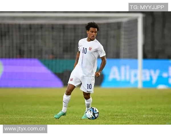 曼城前球员理查兹谈戒酒减肥经历称运动不足是最大问题