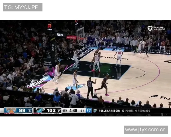 普理查德状态火热近三场场均25分6篮板5助攻命中率接近200俱乐部 普理查德状态火热近三场场均25分6篮板5助攻命中率接近200俱乐部