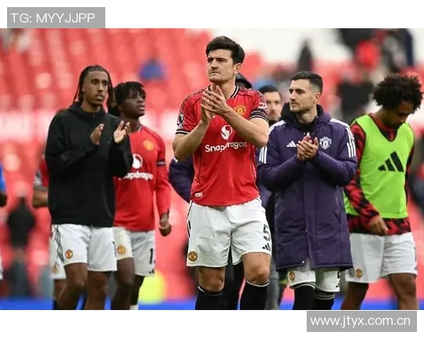 曼联与马奎尔续约谈判进行中俱乐部认可其贡献与领导力 曼联与马奎尔续约谈判进行中俱乐部认可其贡献与领导力