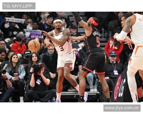 鲍威尔谈快船交易内幕期待球队给出真实解释与职业态度 鲍威尔谈快船交易内幕期待球队给出真实解释与职业态度