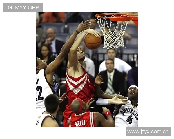 库兹马称字母哥每回合都能摧毁对手身体接触无人能敌 库兹马称字母哥每回合都能摧毁对手身体接触无人能敌