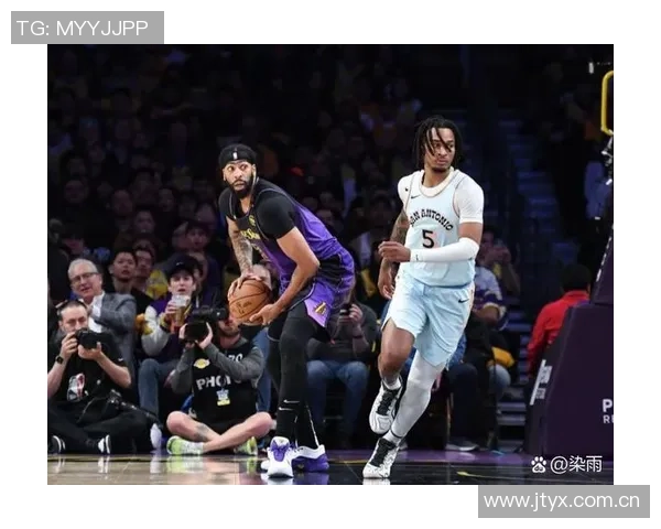 马刺末节崩盘仅得19分遭逆转高强度防守下显得无能为力 马刺末节崩盘仅得19分遭逆转高强度防守下显得无能为力