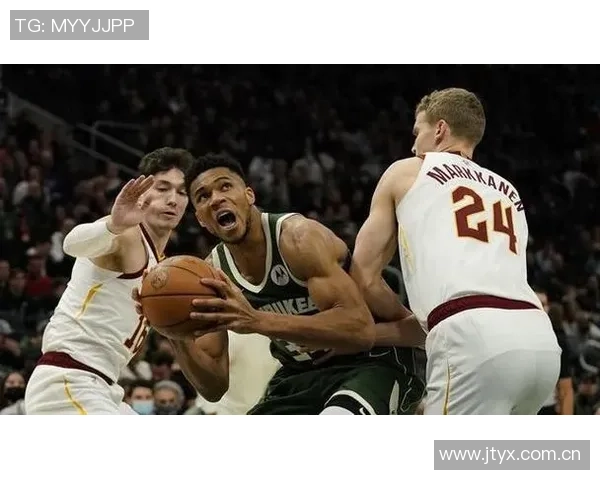 米切尔全场高效表现助力球队获胜砍下37分并贡献5篮板7助攻 米切尔全场高效表现助力球队获胜砍下37分并贡献5篮板7助攻