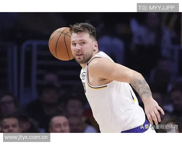 沃西称赞东契奇聪明能理解球队战术期待他与队友更好配合